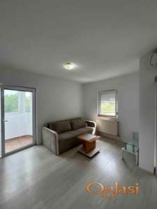 Prodaja stana na Salajci. Uknjizen! 31m2. Kljuc u kancelariji!